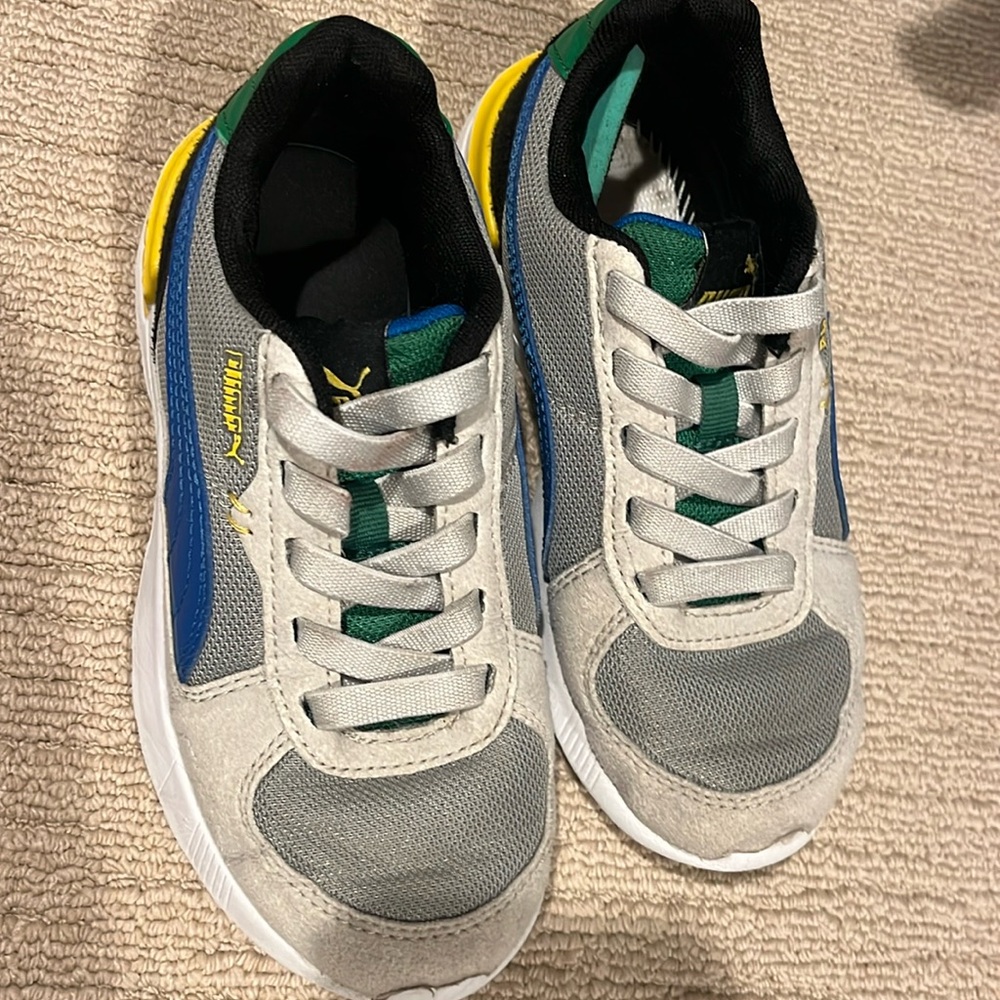 Boys puma slip on
